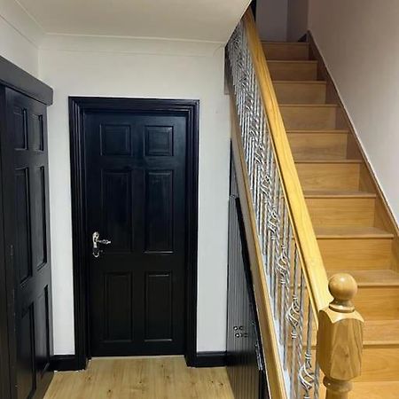 Willa Cheerful 3 Bed House With Free Parking. Nottingham Zewnętrze zdjęcie