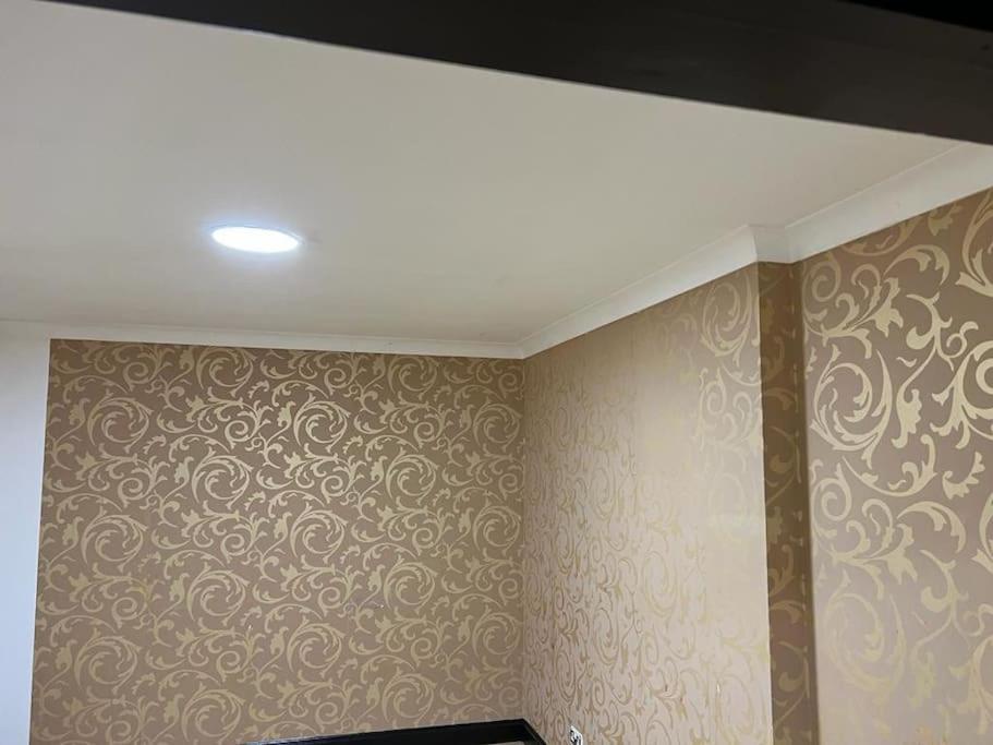 Willa Cheerful 3 Bed House With Free Parking. Nottingham Zewnętrze zdjęcie