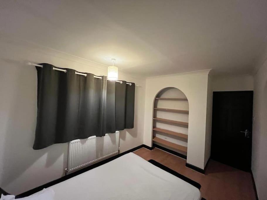 Willa Cheerful 3 Bed House With Free Parking. Nottingham Zewnętrze zdjęcie