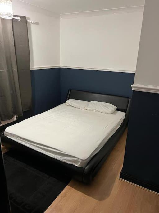 Willa Cheerful 3 Bed House With Free Parking. Nottingham Zewnętrze zdjęcie